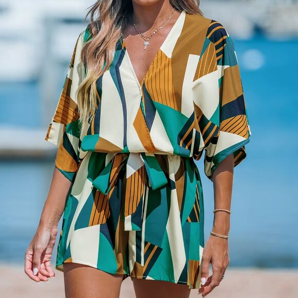 Cupshe Abstract Geo Dolman Straight Leg Romper - Picture 1 of 3